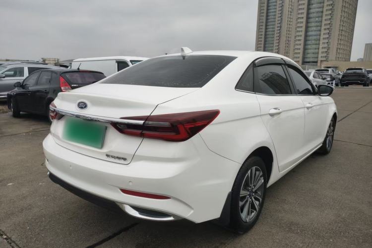 Used Ford Escort 2021 1.5L Automatic Diamond Edition
