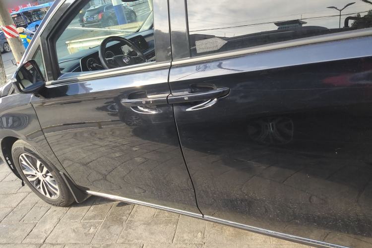 Used Buick GL8 2023 ES Lu Zun Comfort Model
