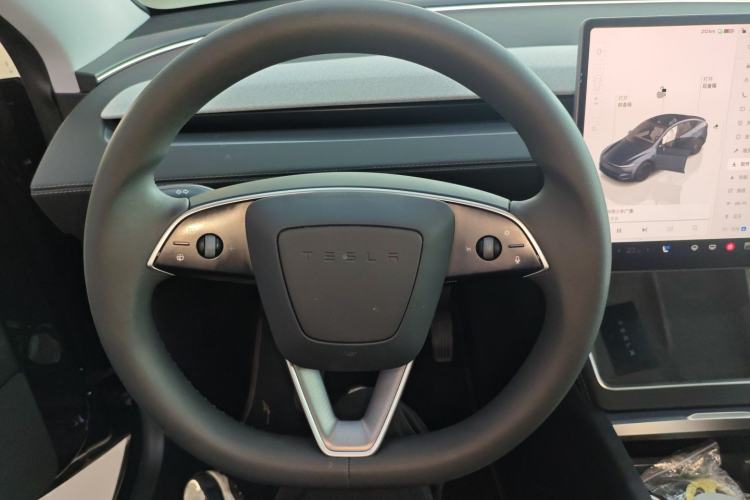 Used Tesla Model Y 2025 Rear-Wheel Drive First Edition