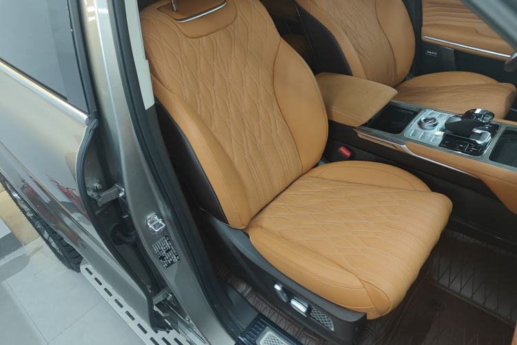 Used Tank 500 New Energy 2025 Hi4-Z
