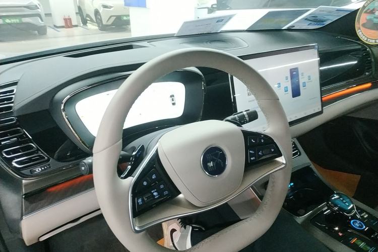 Used BYD Han 2025 EV Intelligent Driving Edition 701KM LiDAR Flagship Model