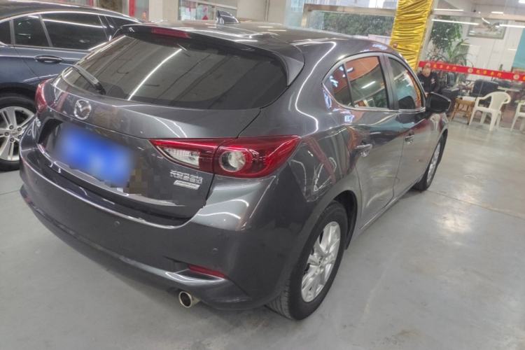 Used Mazda Mazda 3 Axela 2017 Hatchback 1.5L Automatic Luxury Model Emission Standard China V
