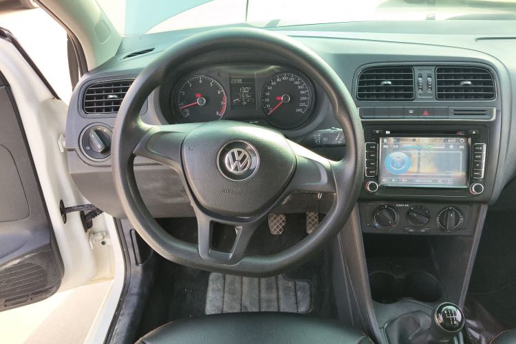 Used Volkswagen Polo 2016 1.4L Manual Fashion Model
