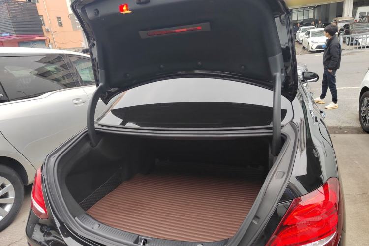 Used Mercedes-Benz E-Class 2020 Facelift E 300 L Stylish Edition
