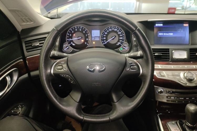 Used Infiniti Q70 2019 Q70L 2.0T Enjoyment Edition
