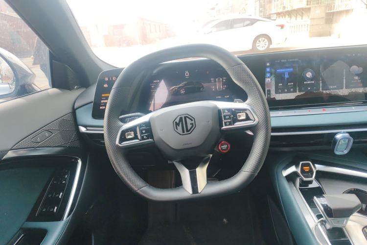 Used MG 7 2023 2.0T Automatic Hunter Luxury Edition
