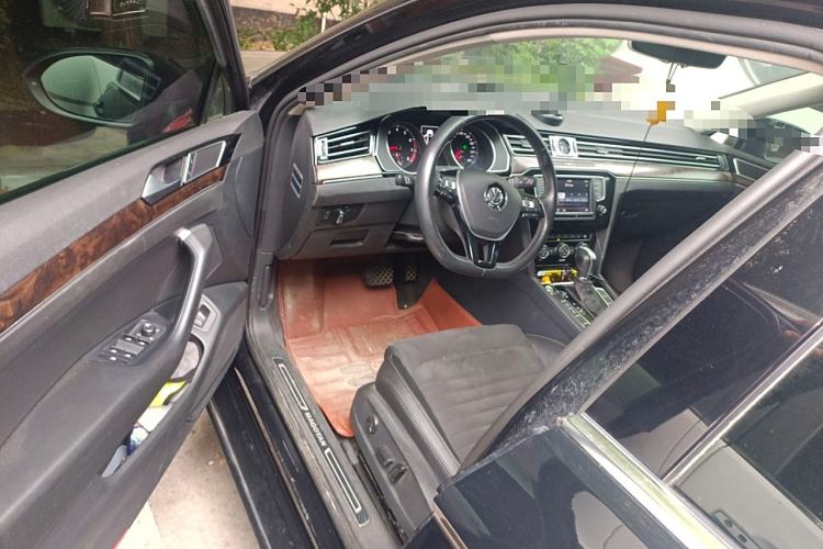 Used Volkswagen Magotan 2017 380TSI DSG Luxury Model
