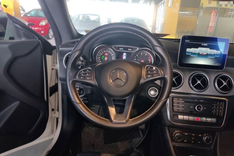 Used Mercedes-Benz CLA 2017 Facelifted CLA 200 Stylish Edition
