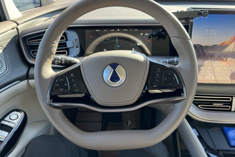 Used Denza D9 2022 DM-i 970 Four-Wheel Drive Prestige Model