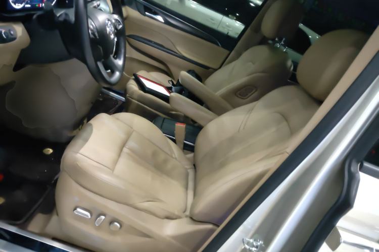 Used Buick GL8 2021 ES Landtrek 653T Luxury Model