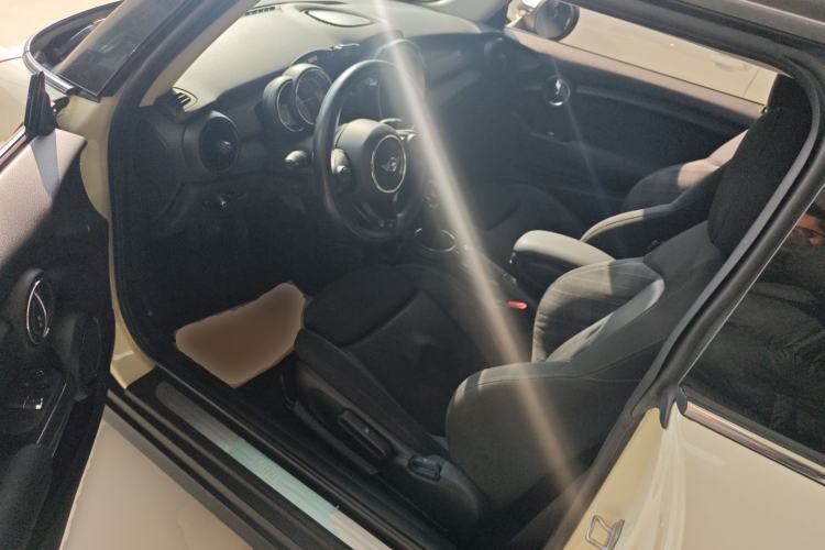 Used  MINI 2016 1.5T COOPER
