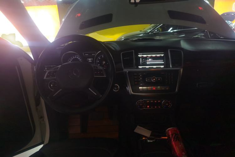 Used Mercedes-Benz M-Class 2014 ML 400 4MATIC Dynamic Model
