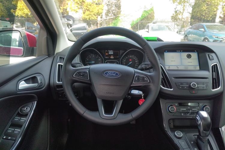 Used Ford Focus 2018 Sedan Classic EcoBoost 180 Automatic Elite Model