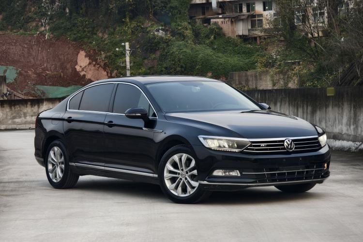 Used Volkswagen Magotan 2017 380TSI DSG Luxury Model
