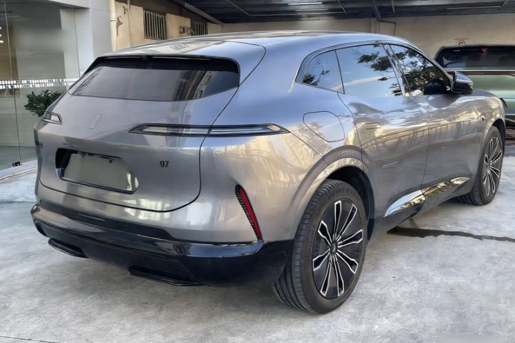 Used  07 2024 Max Extended-Range Edition