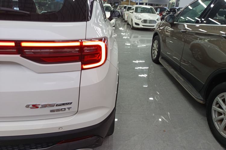 Used Changan CS35PLUS 2019 1.4T DCT Chuanlian Blue Whale Edition
