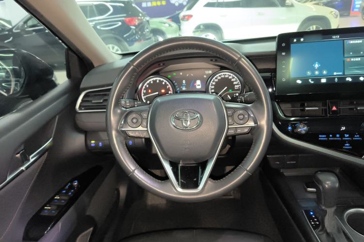Used Toyota Camry 2021 2.0G Luxury Edition
