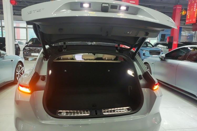 Used Nio ET5T 2025 75 kWh Touring
