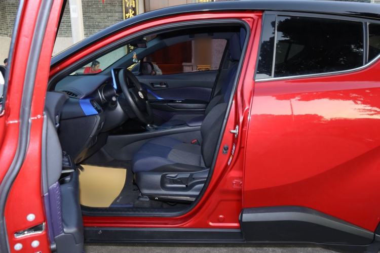 Used Toyota C-HR 2018 2.0L Leading Edition China V-standard