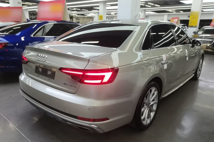 Used Audi A4L 2019 40 TFSI Fashion Edition China VI Emission Standard
