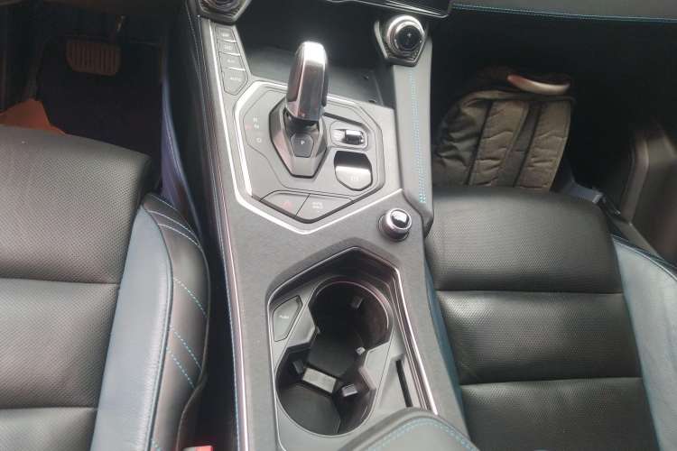 Used Lynk & Co 05 2020 2.0TD Two-Wheel Drive Shine Halo
