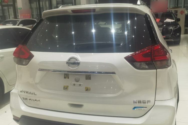 Used Nissan X-Trail 2017 2.5L CVT Luxury Edition 4WD
