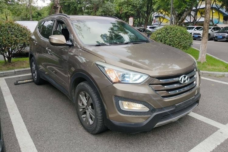 Used Hyundai Santa Fe 2013 2.4L Automatic 4x4 Comfort Edition

