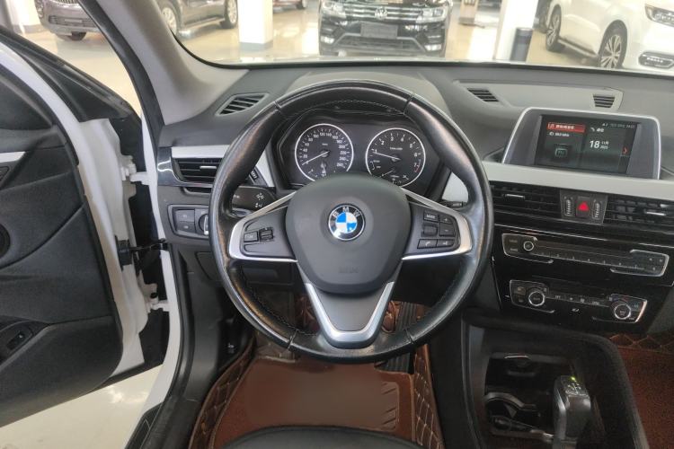 Used BMW X1 2018 sDrive20Li Leading Model
