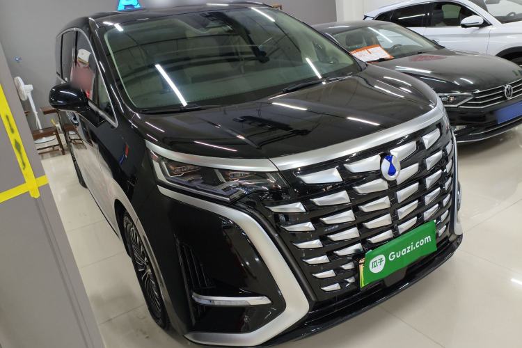 Used Denza D9 2024 DM-i 980 Four-Wheel Drive Flagship Model
