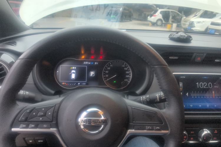 Used Nissan Kicks 2019 1.5L CVT Smart Connect Luxury Edition
