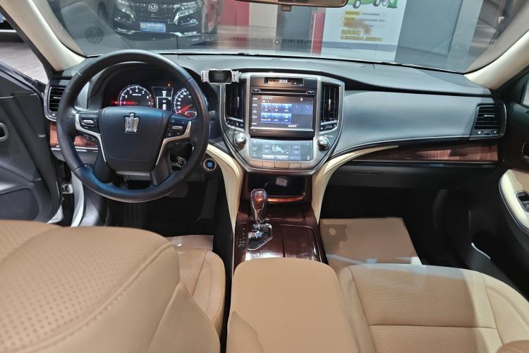 Used Toyota Crown 2015 2.0T Fashion Edition