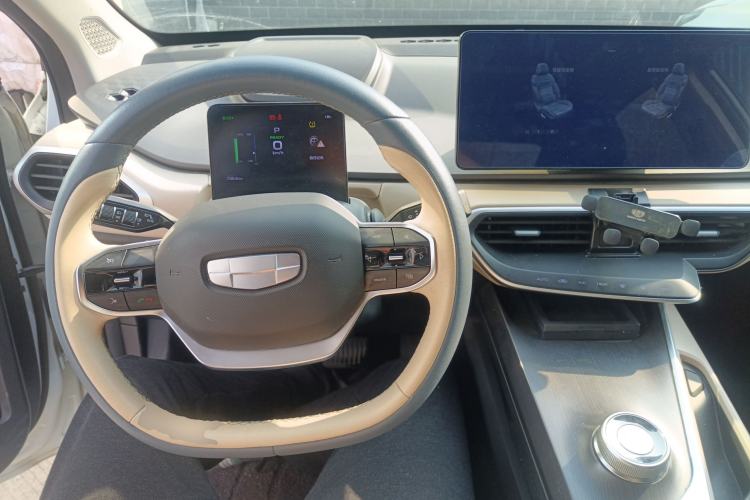 Used Geometry A 2022 Pro 430KM Green Apple Plus
