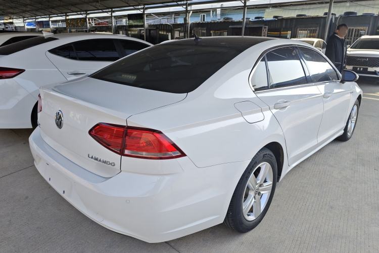 Used Volkswagen Lamando 2017 230TSI DSG Fashion Edition
