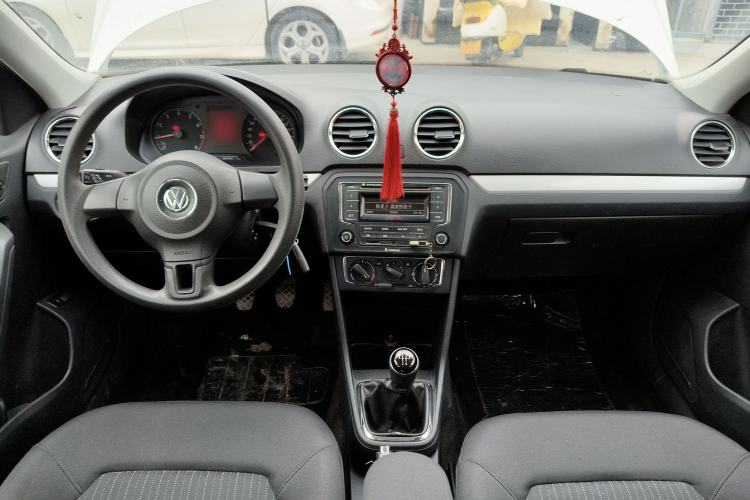 Used Volkswagen Jetta 2015 Zhuihui Edition 1.6L Manual Comfort Model
