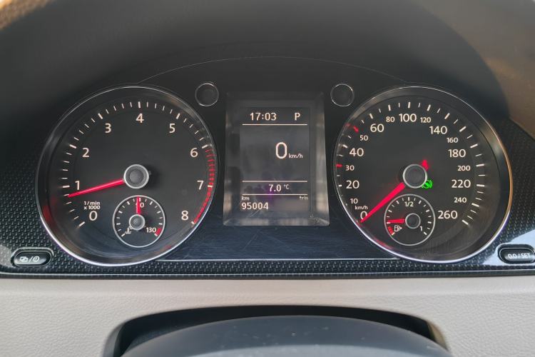 Used Volkswagen Magotan 2015 1.8TSI Luxury Model
