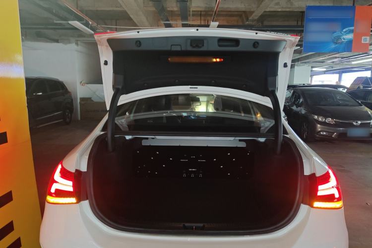 Used Mercedes-Benz A-Class 2021 A 200 L Sport Sedan Fashion Model