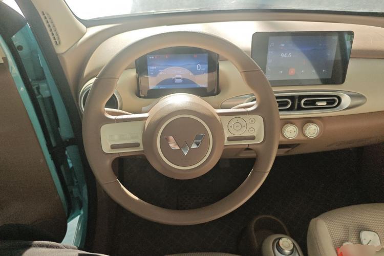 Used Wuling Hongguang MINIEV 2025 Four-Door Version Premium Edition
