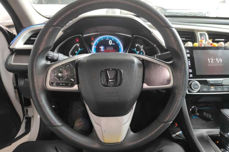 Used Honda Civic 2016 220TURBO CVT Luxury Edition
