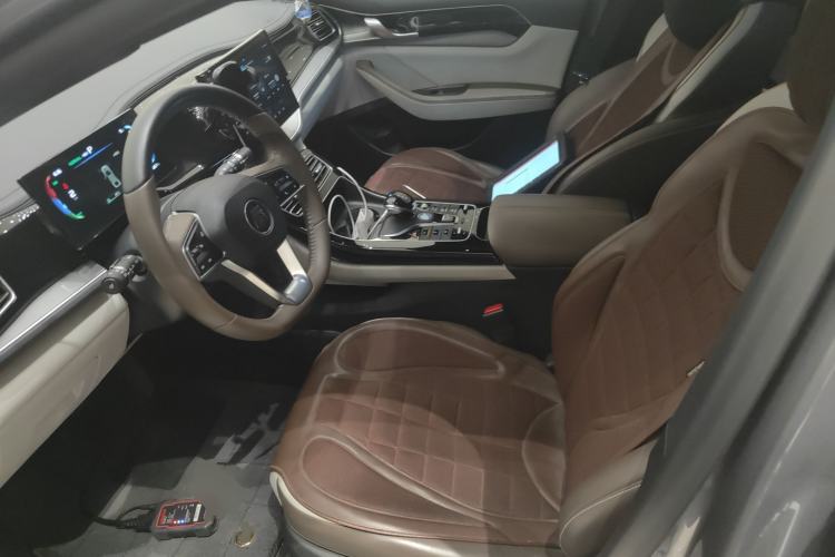 Used BYD Qin PLUS 2024 HONOR Edition DM-i 120KM Leading Model
