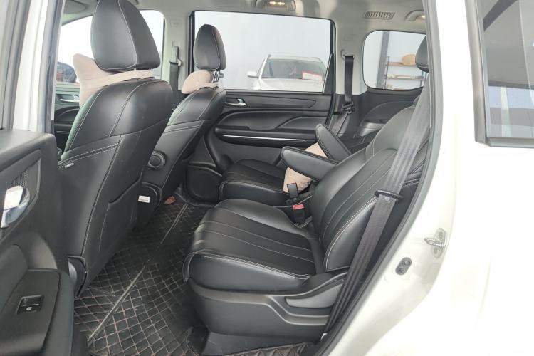 Used GAC Trumpchi M6 2021 270T DCT Luxury Edition (7-seater)
