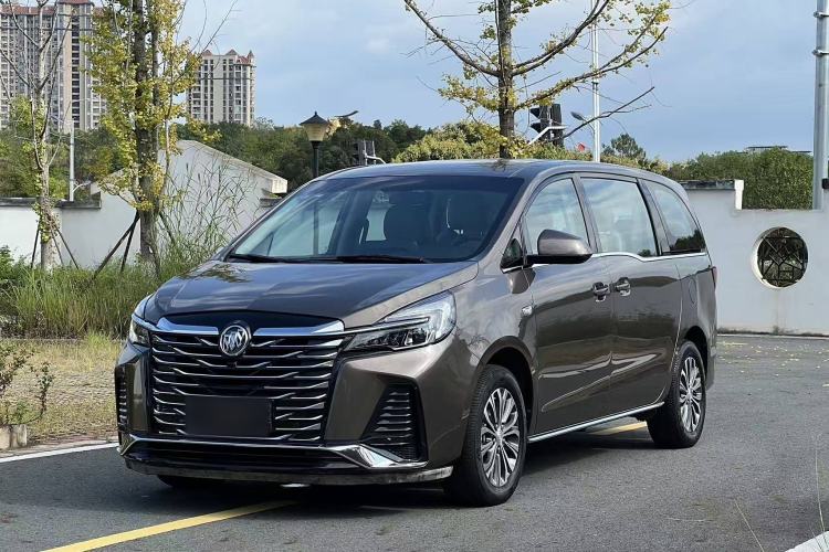 Used Buick GL8 2023 Land Executive Class Comfort Model
