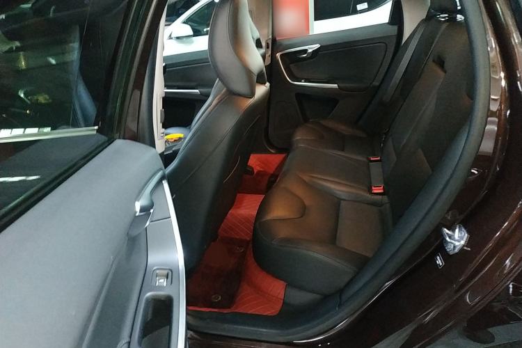 Used Volvo XC60 2017 T5 AWD Smart Upgrade Edition
