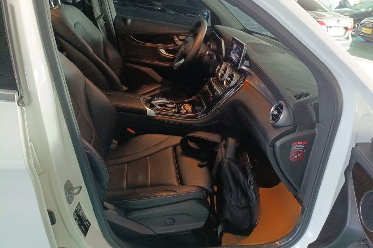 Used Mercedes-Benz GLC 2019 GLC 260 L 4MATIC Dynamic Model