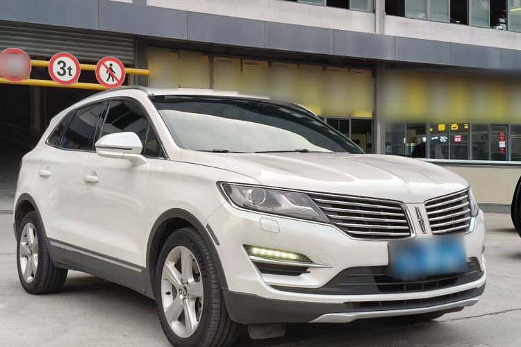 Used Lincoln MKC 2017 2.0T Two-Wheel Drive Deluxe Edition
