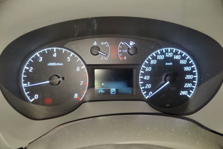 Used Nissan Sylphy 2014 1.6XV CVT Deluxe Edition
