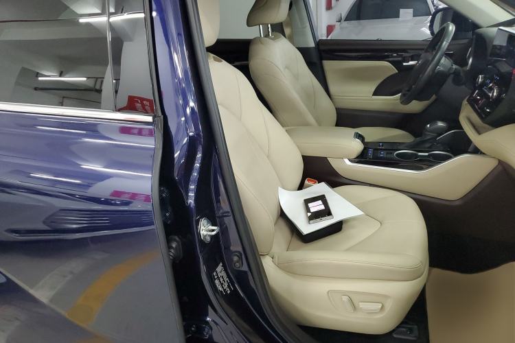 Used Toyota Highlander 2022 Dual-Engine 2.5L Four-Wheel Drive Prestige Version 7 Seats