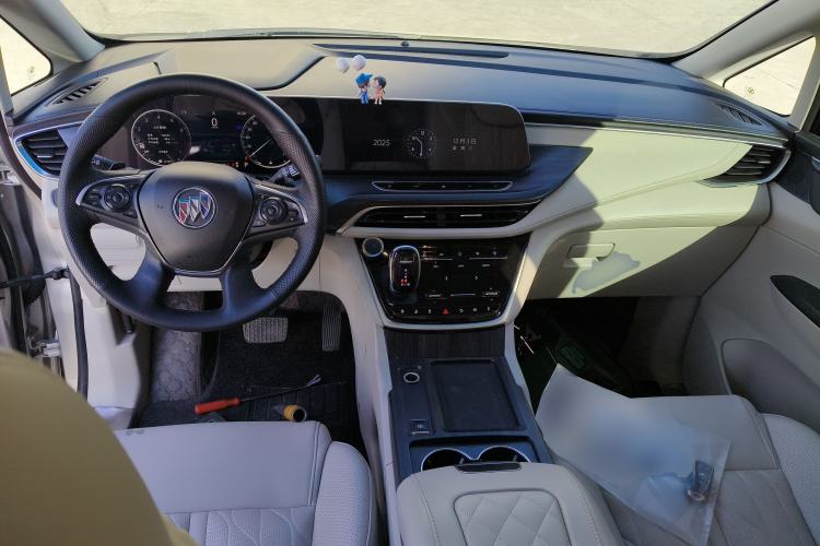 Used Buick GL8 2021 ES Landtrek 653T Comfort Edition