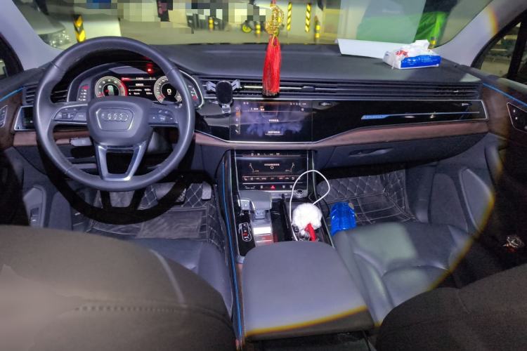 Used Audi Q7 2021 55 TFSI quattro S line Sport model
