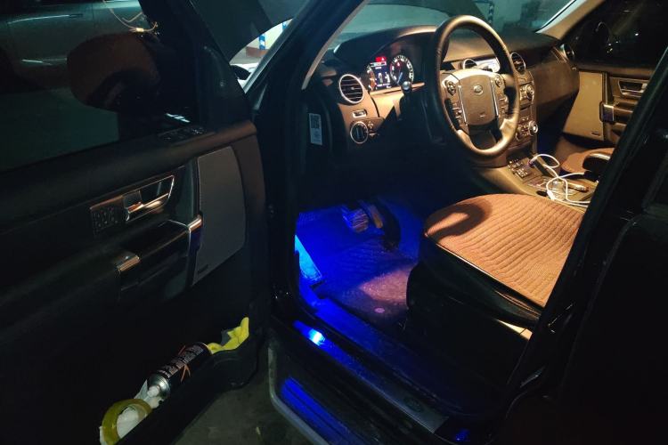 Used Land Rover Discovery 2016 3.0 SC Obsidian Black Heritage Edition SE