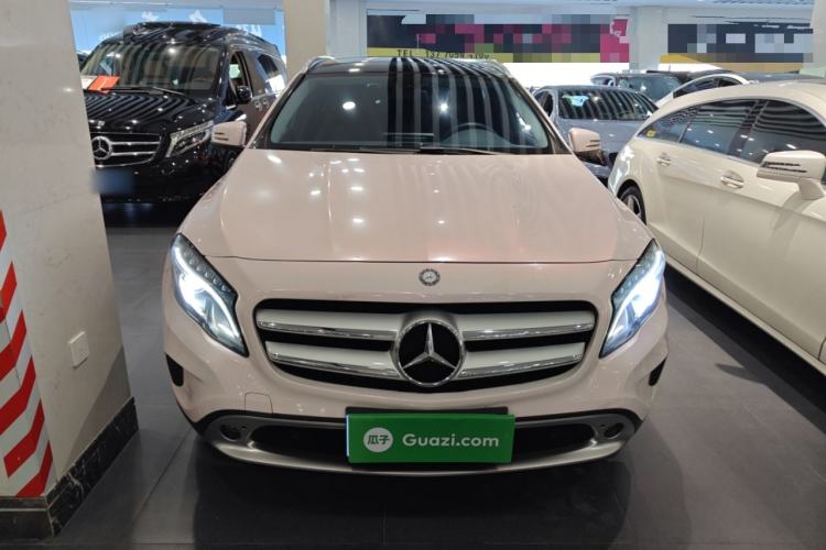 Used Mercedes-Benz GLA 2015 GLA 220 4MATIC Fashion Model
